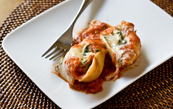 Farmer Sausage and Spinach Stuffed Jumbo Shells recipe